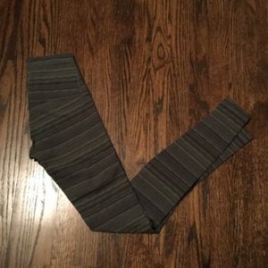 Lululemon winder under gator green full length